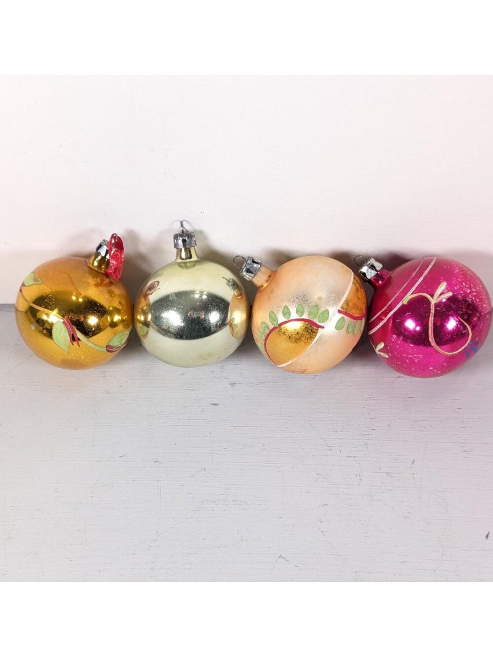 Vintage Poland Christmas ornaments x4, Yellow Gold Pink baubles
